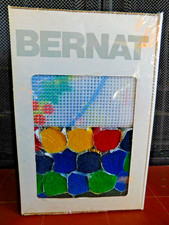Vintage 1982 CANDLELIGHT Latch Hook Bernat Tree Skirt Kit Unopened-WO3433
