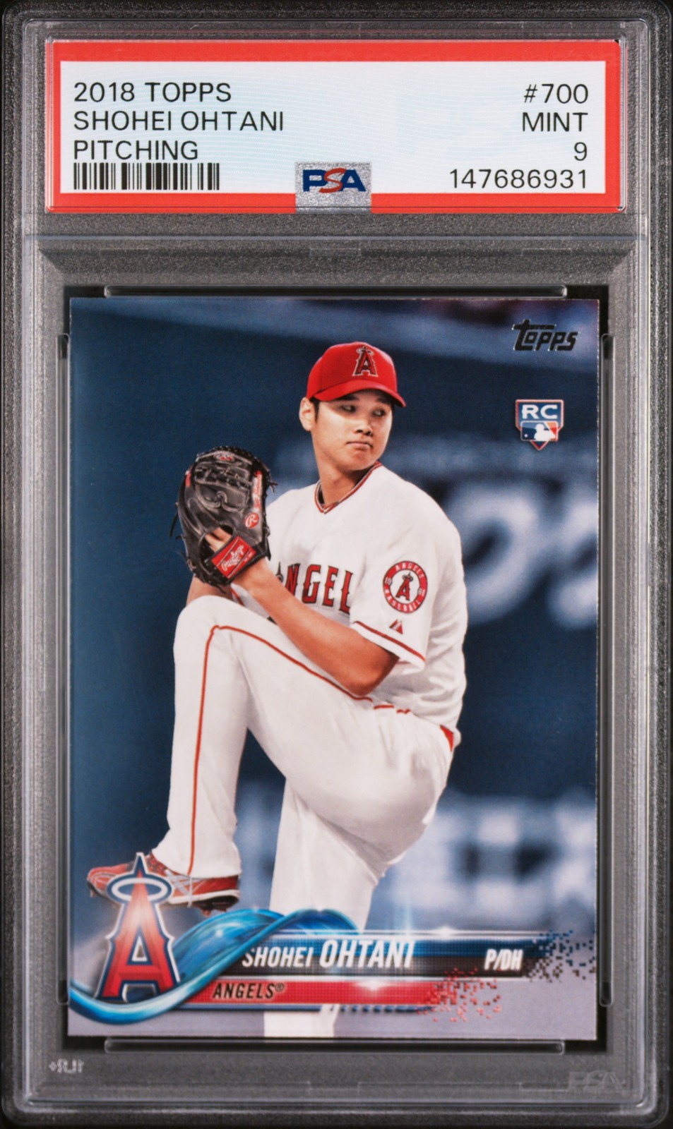 Shohei Ohtani Hand on Helmet #700