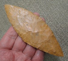 AUTHENTIC HARAHAY FROM MISSOURI / INDIAN / ARTIFACT / RELIC / ARROWHEAD