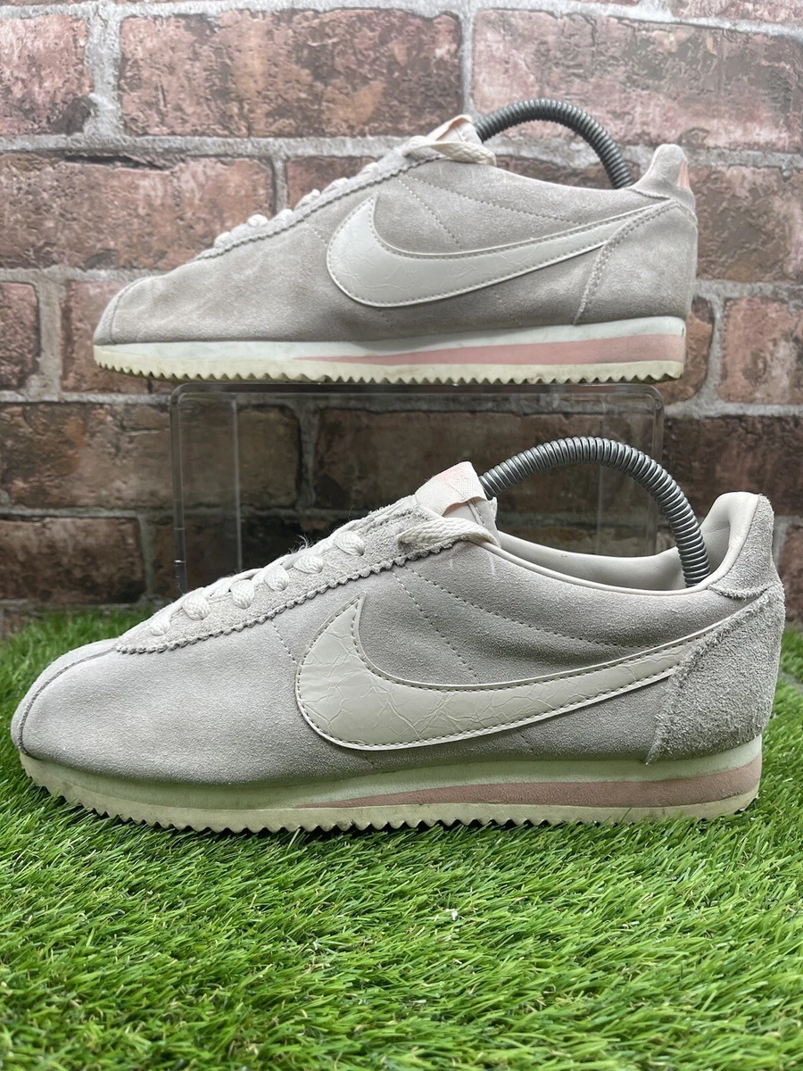 Nike classic cortez trainers in sand suede sales