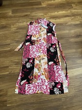 Women’s dress size 12. Yest make. Sleeveless. Button through. New & tags 