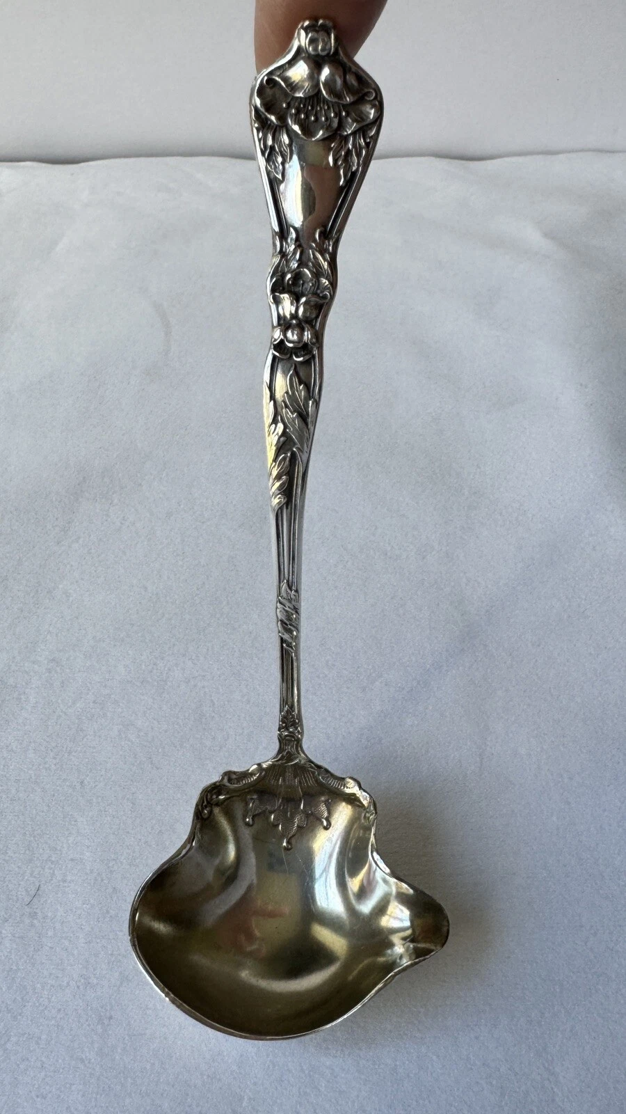 Antique Manchester Mfg. Co. Sterling Sauce Ladle Floral Art Nouveau No Mono