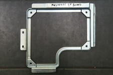Halter Maserati GT GranTurismo Halterung Klappe Fußraum Inspection Door M145