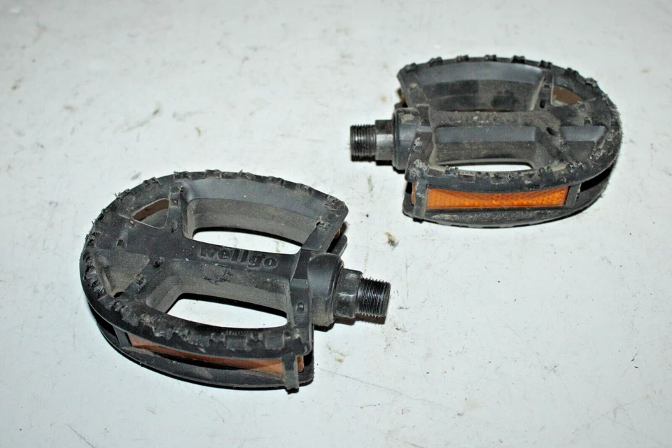 Wellgo LU-472 平轮自行车踏板 9/16 英寸黑色混合公路固定单件美国托运人 — 第 3/4 张图片