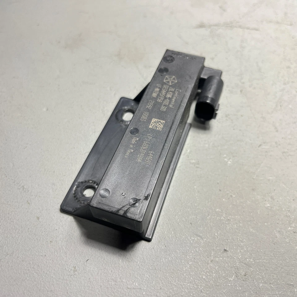 Módulo de antena pasiva de entrada sin llave Dodge Durango 2015-2025 OEM Foto 4 de 4