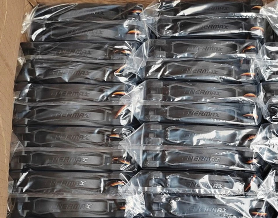 Enermax LIQTECH II / LIQTECH II TR4 140mm Replacement Fan UCTBP14P-C 12V 0.20A - Image 4 of 4