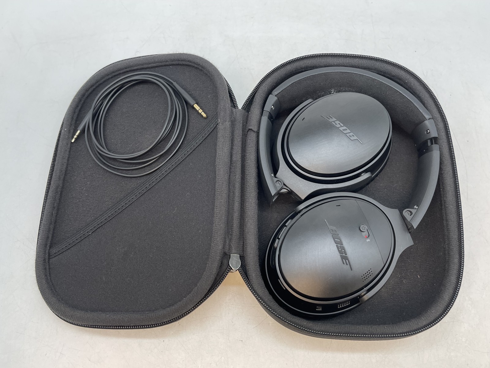 Bose QuietComfort 35 II Bluetooth Wireless Headphones Black FREE S/H