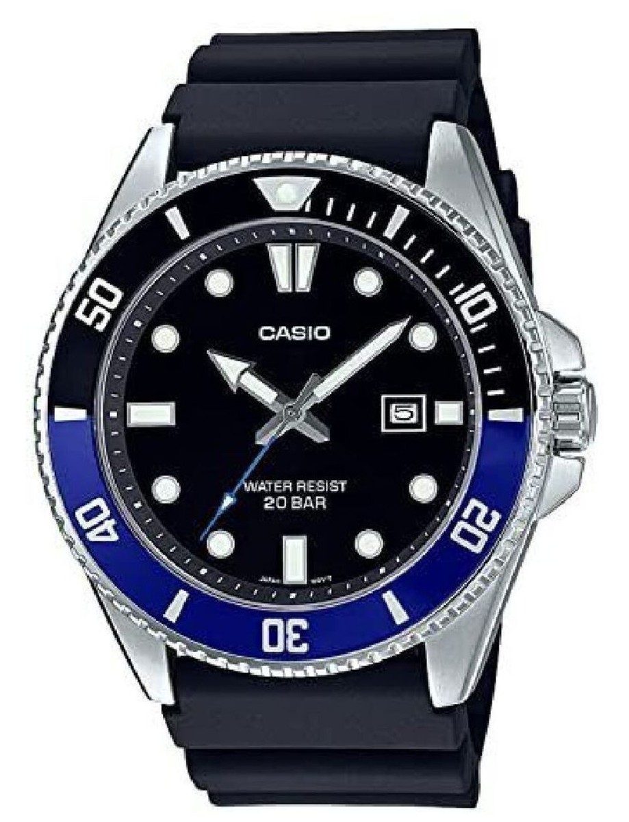 Casio MDV107-1A2V Men's Diver's Style 200 M Batman Dive MDV-107