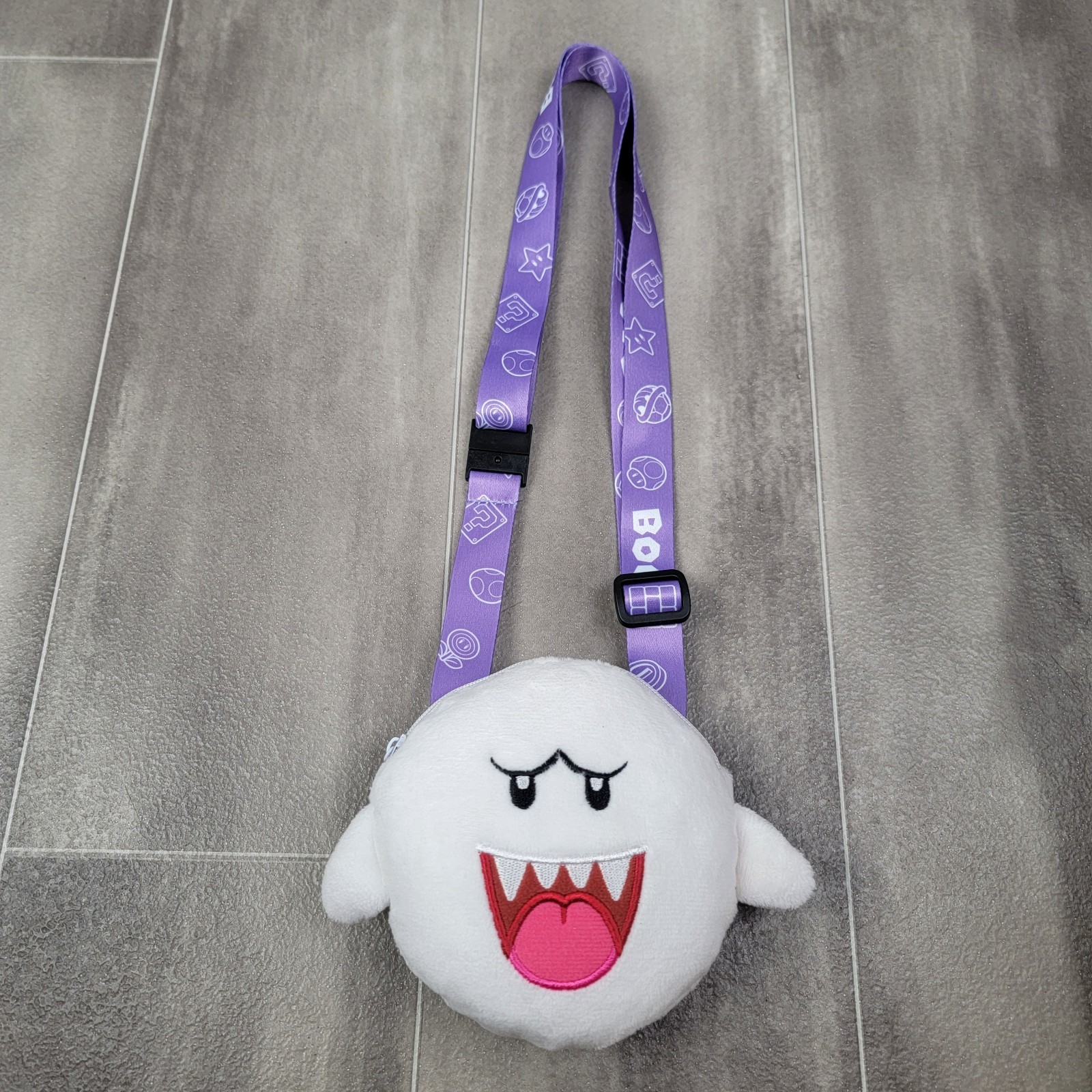 Super Nintendo World Boo Plush Coin Bag Universal Studios Purple Strap EUC