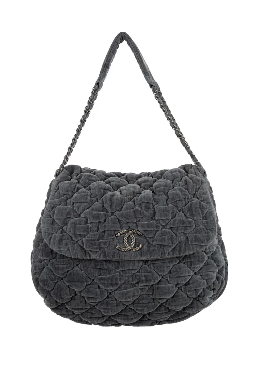 NWOT CHANEL Paris-Moscou Bubble Quilted Velvet Bag