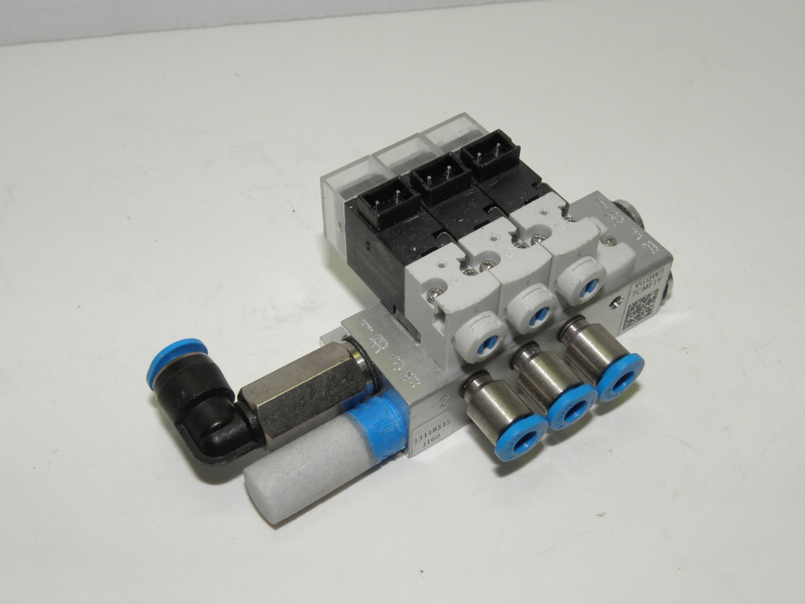 FESTO 3-Valve Set (540444) with manifold VGQW3TCMF1Y with fittings
