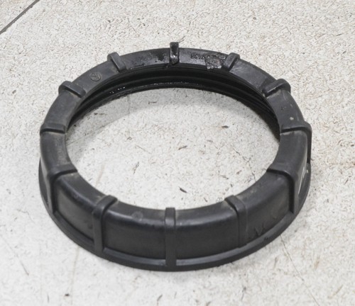 VW Polo 6N2 Bj 00 Montage Ring Befestigung Kraftstoffpumpe Tank #114189-F473
