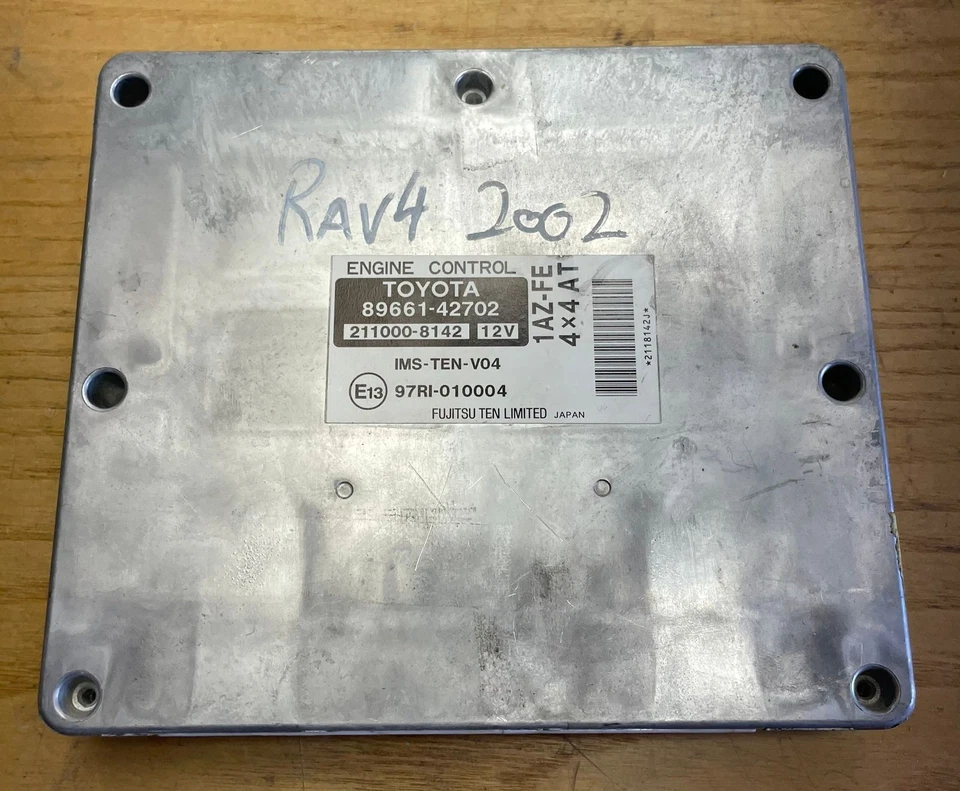 2000-2003 ACA21 Toyota Rav-4 4wd 1AZ-FE A/T Engine Control Unit ECU 89661-42702 - Image 2 of 4