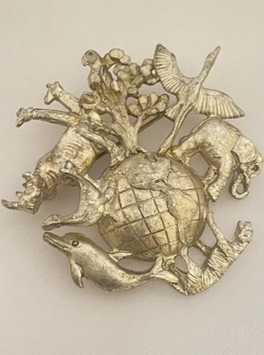 Vintage AJC Animals Around The World Globe Brooch Pin Elephant Rhino Dolphin