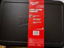 Milwaukee 48-73-6100 Thick Comfortable Professional Tear Resistant Kneeling Pad