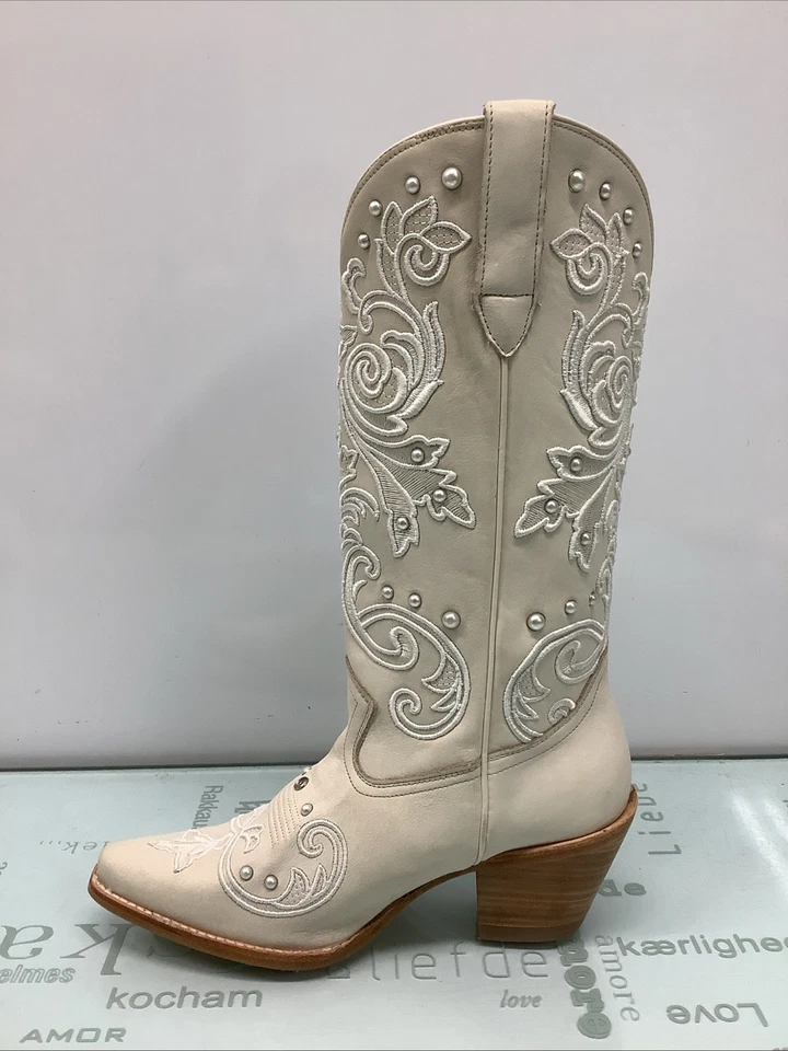 SHYANNE DENISSE WEDDINGS WESTERN BOOTS SNIP TOE WOMENS SIZE 7.5B, PREOWNED. - Image 2 of 4