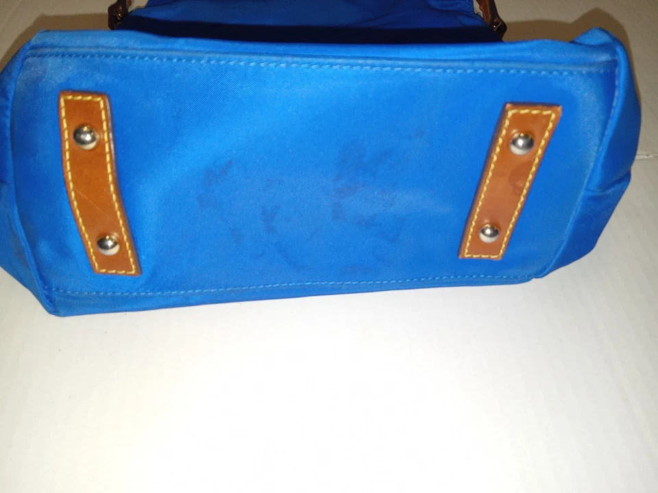 Bolso Bandolera Informal Dooney & Bourke Mujer Cuero Azul Correa Ajustable Foto 4 de 4
