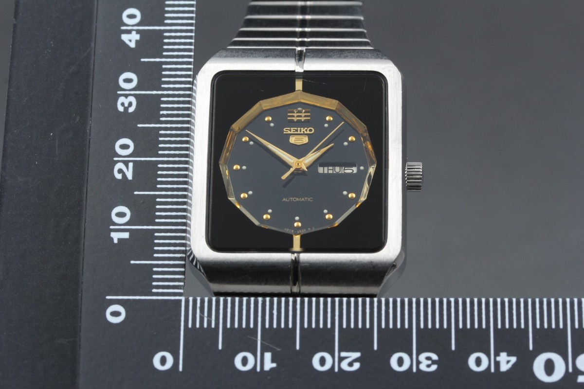 Vintage [Near Mint] Seiko 5 4206-5700 Square Black Dial Men's AT
