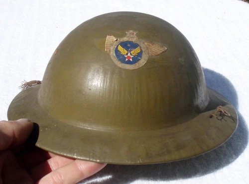 WORLD WAR 2 VINTAGE ANTIQUE TIN TOY U.S. MILITARY DOUGHBOY HELMET AIR CORPS