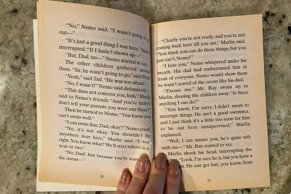 Libro de películas Finding Nemo The Junior Novelization 2003 PPBK Disney Pixar Foto 3 de 4