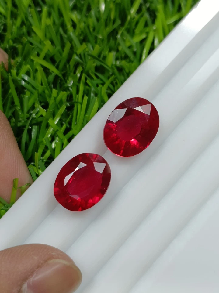 Imitation Gemstones Red Colour Stones Faceted jewellery 2 Pcs weight 17.90 cts - Image 3 of 4