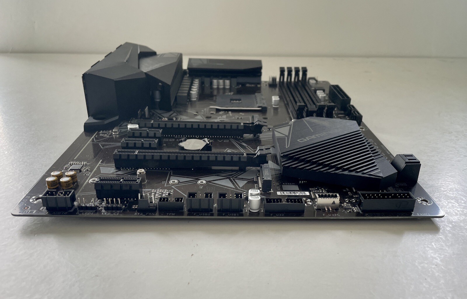 GIGABYTE ‎B550 GAMING X V2 V 1.3 ATX Motherboard! Faulty Spare/ Repair. eBay
