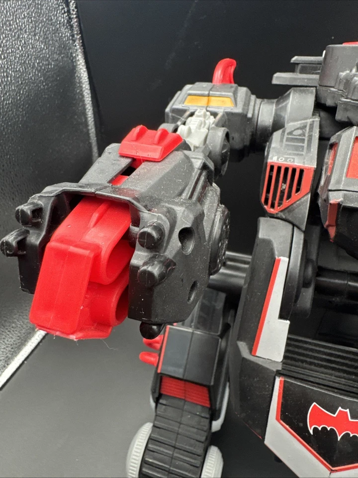 Imaginext DC Super Friend RC Rojo Transformador Batbot Batman Robot Tanque sin control remoto Foto 2 de 4