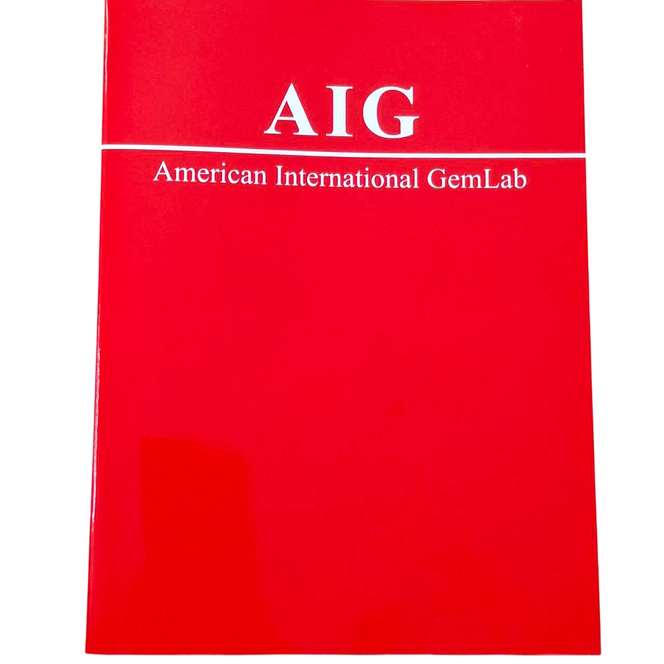 Gema sin tratar de jadeíta natural tipo A de 4,28 quilates con certificación AIG Myanmar Foto 4 de 4