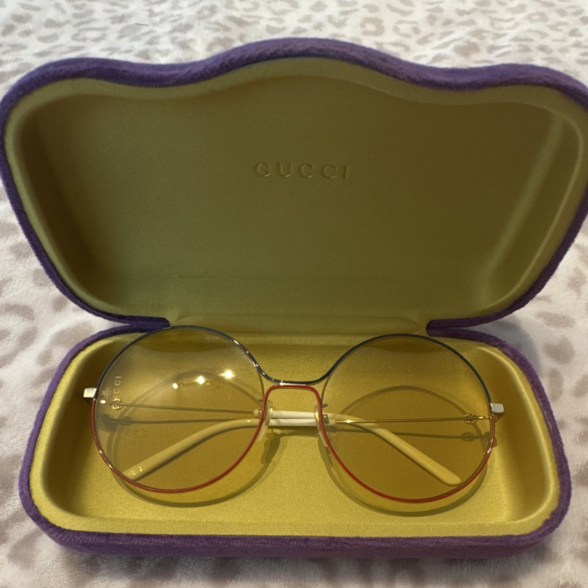 Gucci Round Gold Metal Frame Yellow Tinted Sunglasses  display picture 3