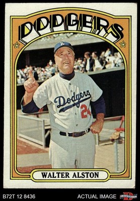 1972 Topps #749 Walt Alston Dodgers HOF 2 - GOOD