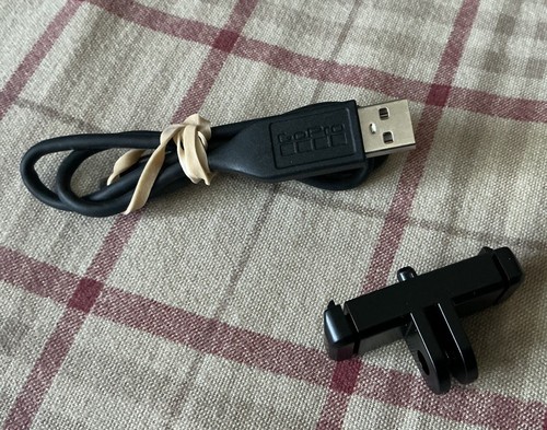 Genuine GoPro Charging Cable /Gopro Quick Release Not The Original - 第 2/2 張圖片