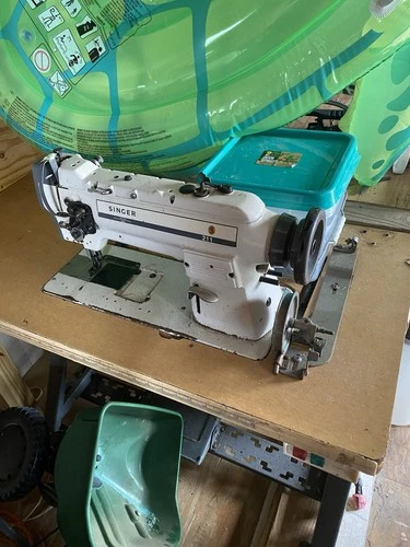 Singer  211 Industrial Walking Foot Machine (TripleFeed System) With Stand - Picture 2 of 2