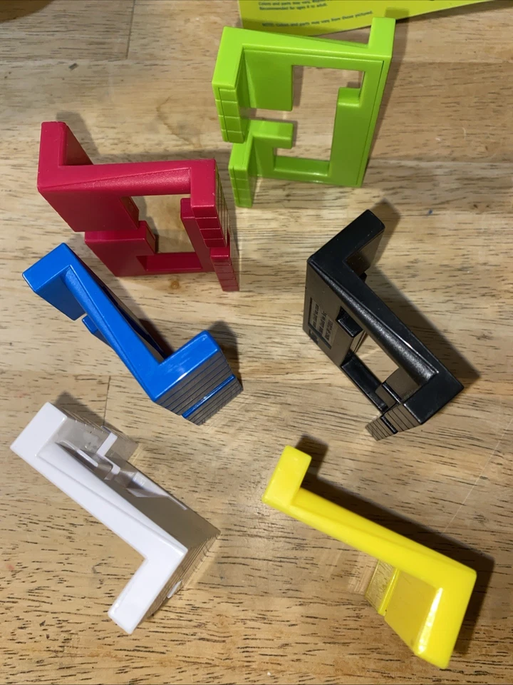 ThinkFun Zig Zag Knot Brainteaser Challenge Ages 8 to Adult NEW - Image 4 of 4