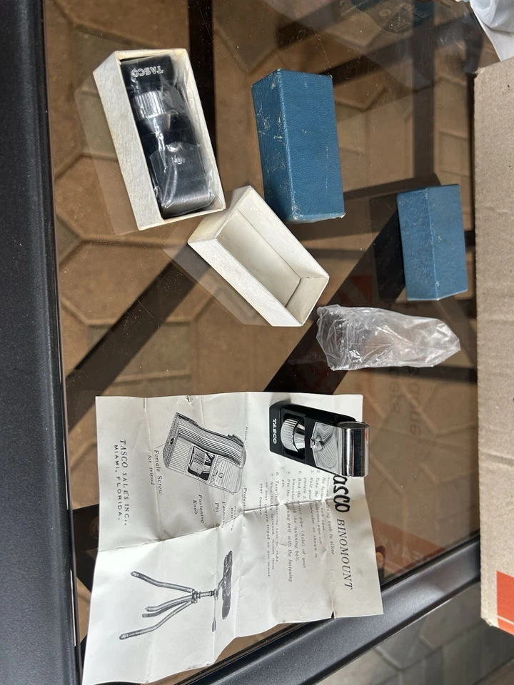 Tasco Bino Mount #1587 Tripod Adapter - Image 2 of 2