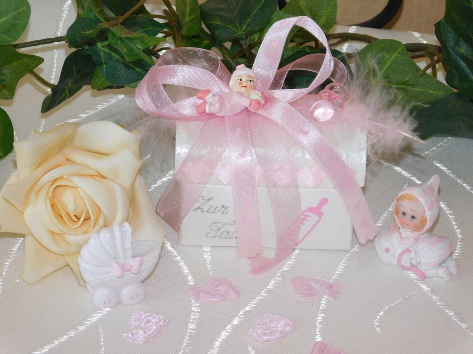 MARKENLOS Gastgeschenk(e) Taufe/Geburt creme/rosa - Baby - Geschenkbox Mädchen-mit Figuren