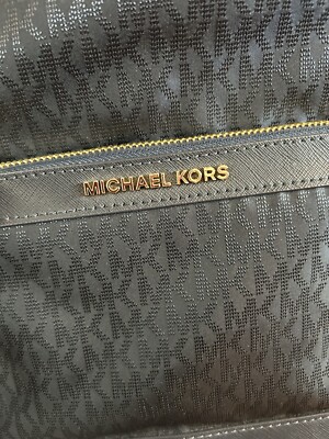 Authentic MICHAEL KORS Morgan MK Signature MD Backpack  display picture 2