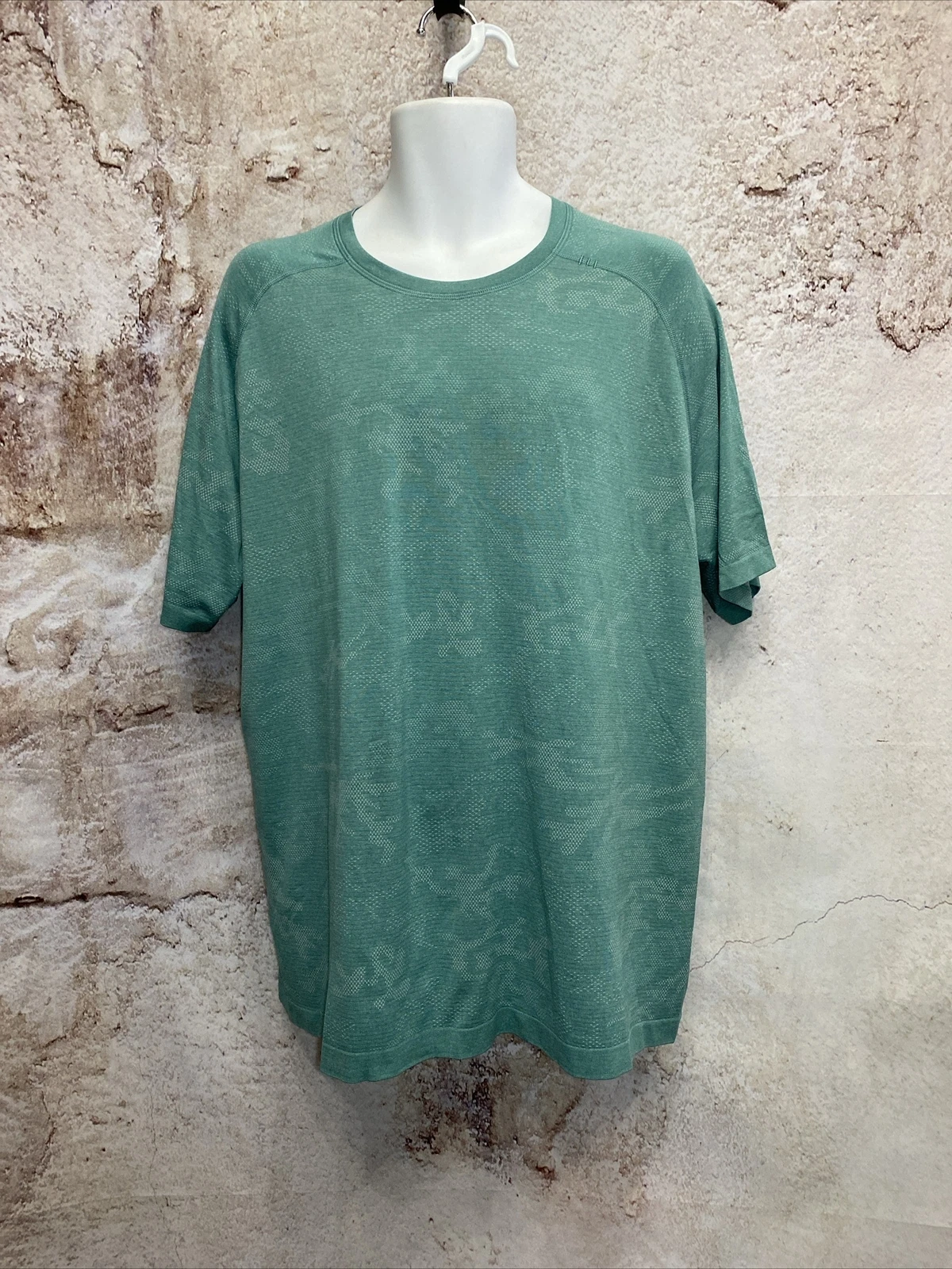 Lululemon Unisex T-Shirt Activewear Teal Camouflage Adult XXL W28S