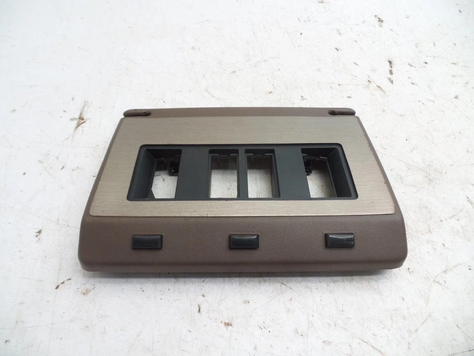 84-88 PONTIAC FIERO 原装中心 CONSOLE TRIM INTERIOR DASH 20382949 棕色 — 第 2/4 张图片