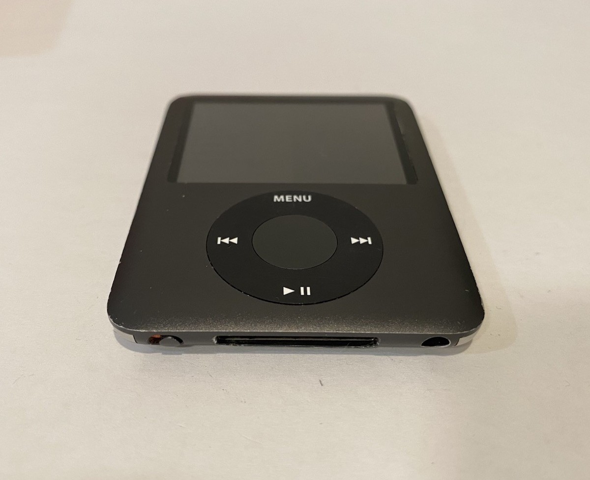 Apple iPod Nano 3rd Generation 8GB - Black - Works Great | eBay