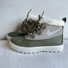 Nike Woodside Chukka 2 ACG 537345-200 Womens Size 5.5 Taupe Light Bone Low Boots