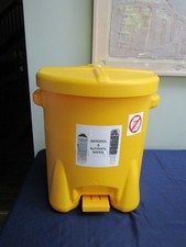EAGLE Biohazard Step On Poly Oily Waste Container 10 Gallon new unused