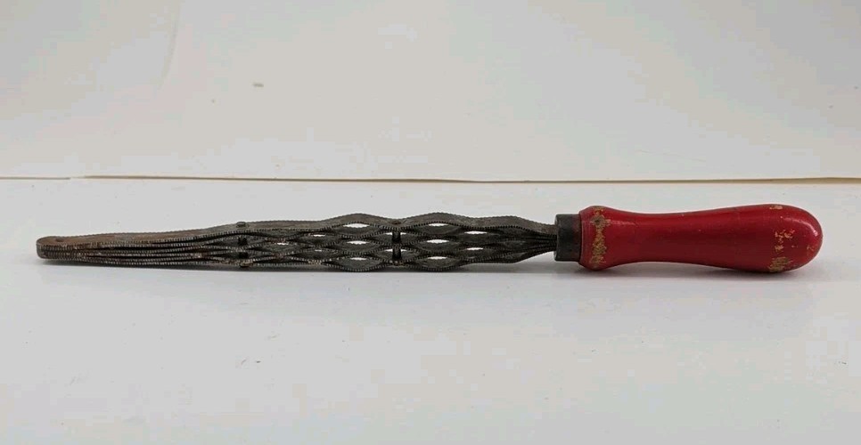 Shinto Double Sided Woodworking Saw-Rasp Course And Fine with Wood Red Handle