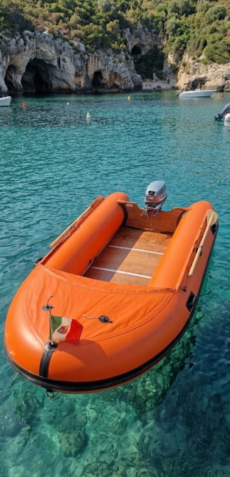 Prestige Pennati Giuseppe gommone arancione pagliolato in legno