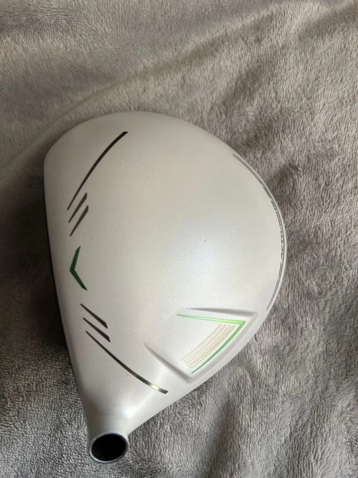 XXIO X-eks- 2022 White Driver 10.5 Head Only with Cover - Image 3 of 4
