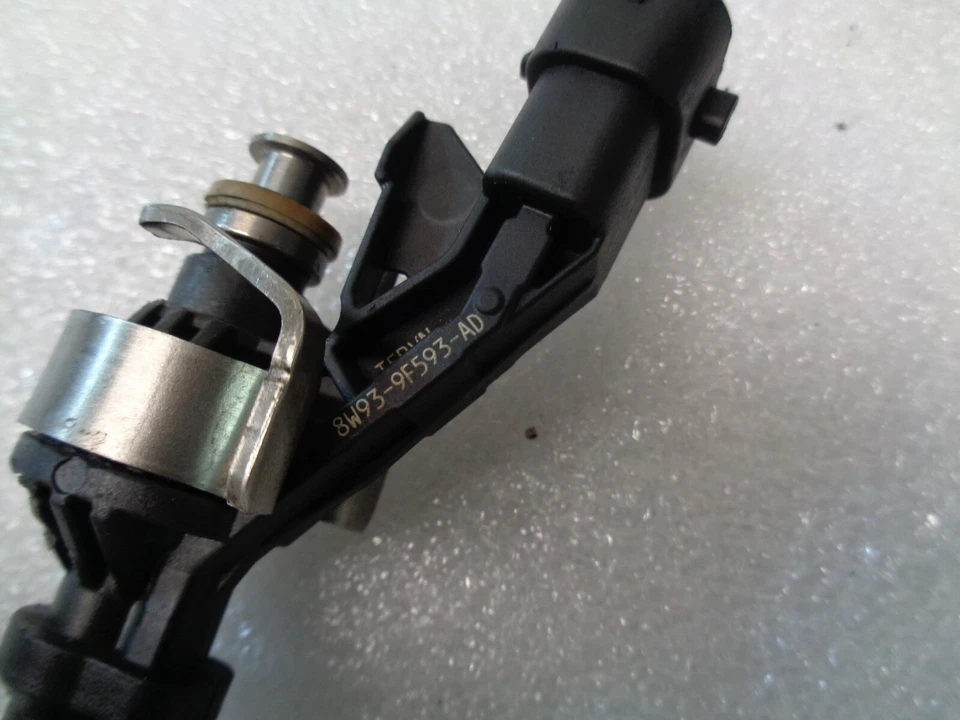 10-17 Range Rover Sport Jaguar XF 5,0 L inyector de combustible 8W93-9F593-AD OEM AK211030 Foto 2 de 4