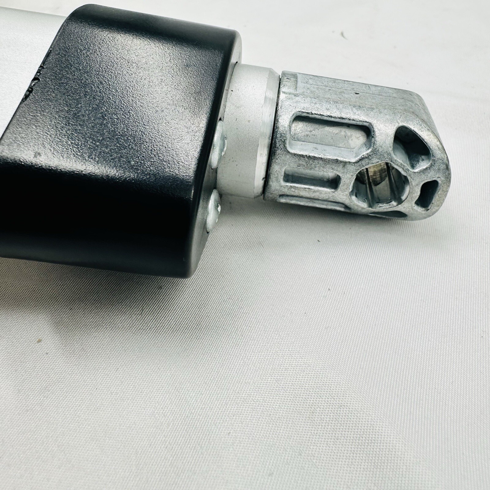 Deltadrive 1.28.000.131.30 Motor Linear Actuator for Lift Chairs Power Recliner