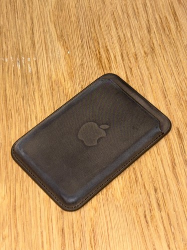 Apple FineWoven Wallet with MagSafe for iPhone - Taupe - 第 3/4 張圖片