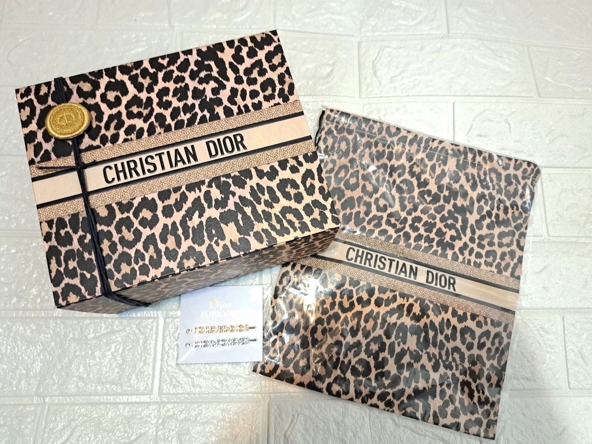Gương Dior dạng móc khóa gift full box Vy Hí Beauty #30 Gương Dior dạng móc khóa gift full box Vy Hí Beauty