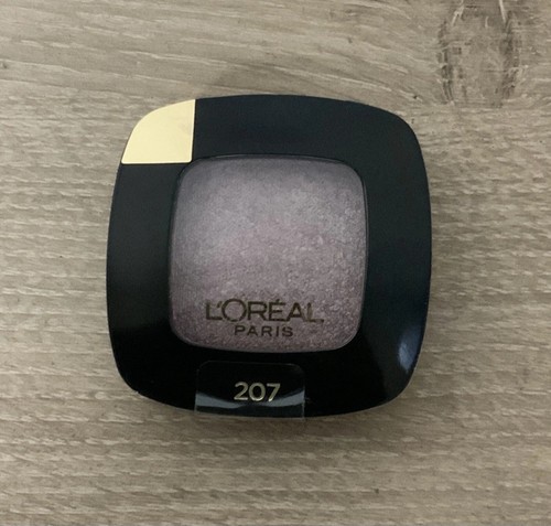 L'Oreal Paris Colour Riche Eyeshadow- 207 Pain Pau Chocolat