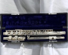 Yamaha YFL-31 Flute with E Mechanism Silver Headjoint, Maintained, Ready to Play